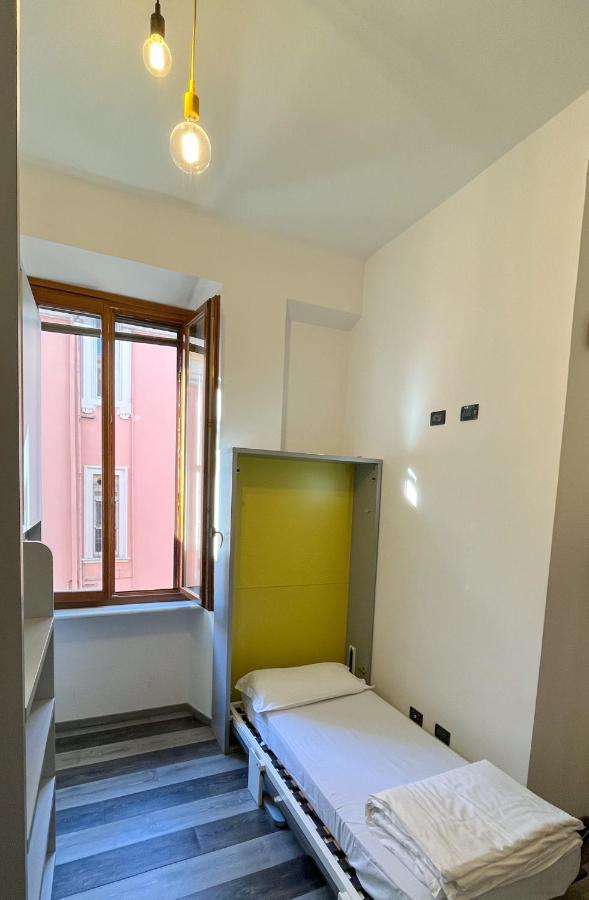 Free Hostal