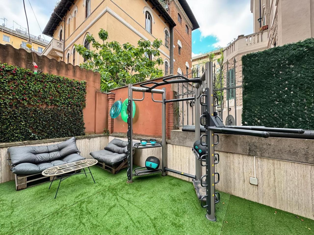 Free Hostal Roma